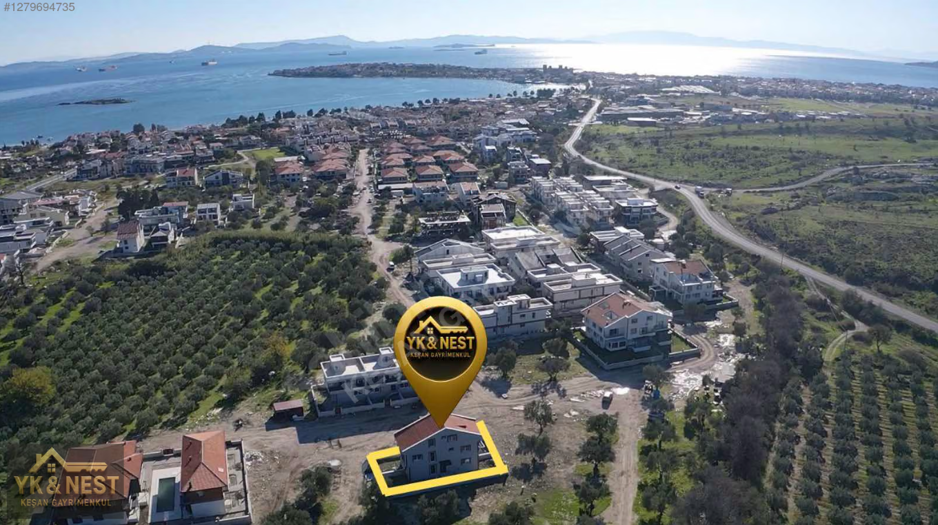 Çandarlıda Denize 400m Lüks 3+1 Triplex İkiz Villa